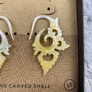 🆕 Handmade Shell Earrings